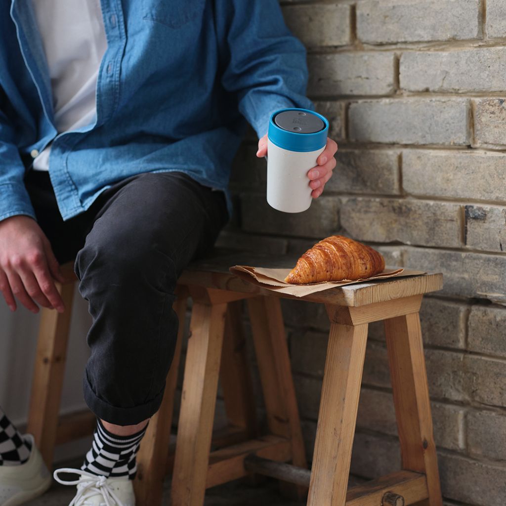 Circular 8oz Coffee Cup - Chalk and Blue - in cafe