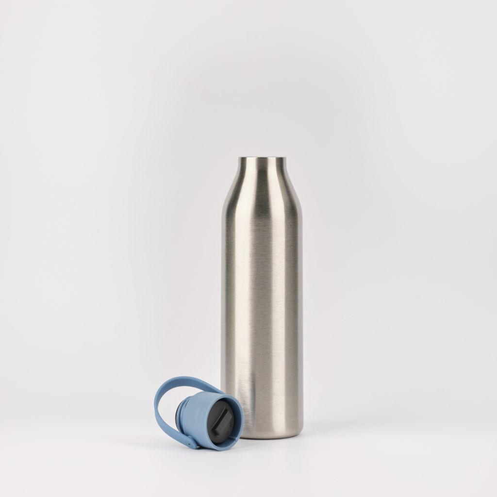 Large 1 Litre Reusable Stainless Steel Bottle - reusable water bottle with lid off
